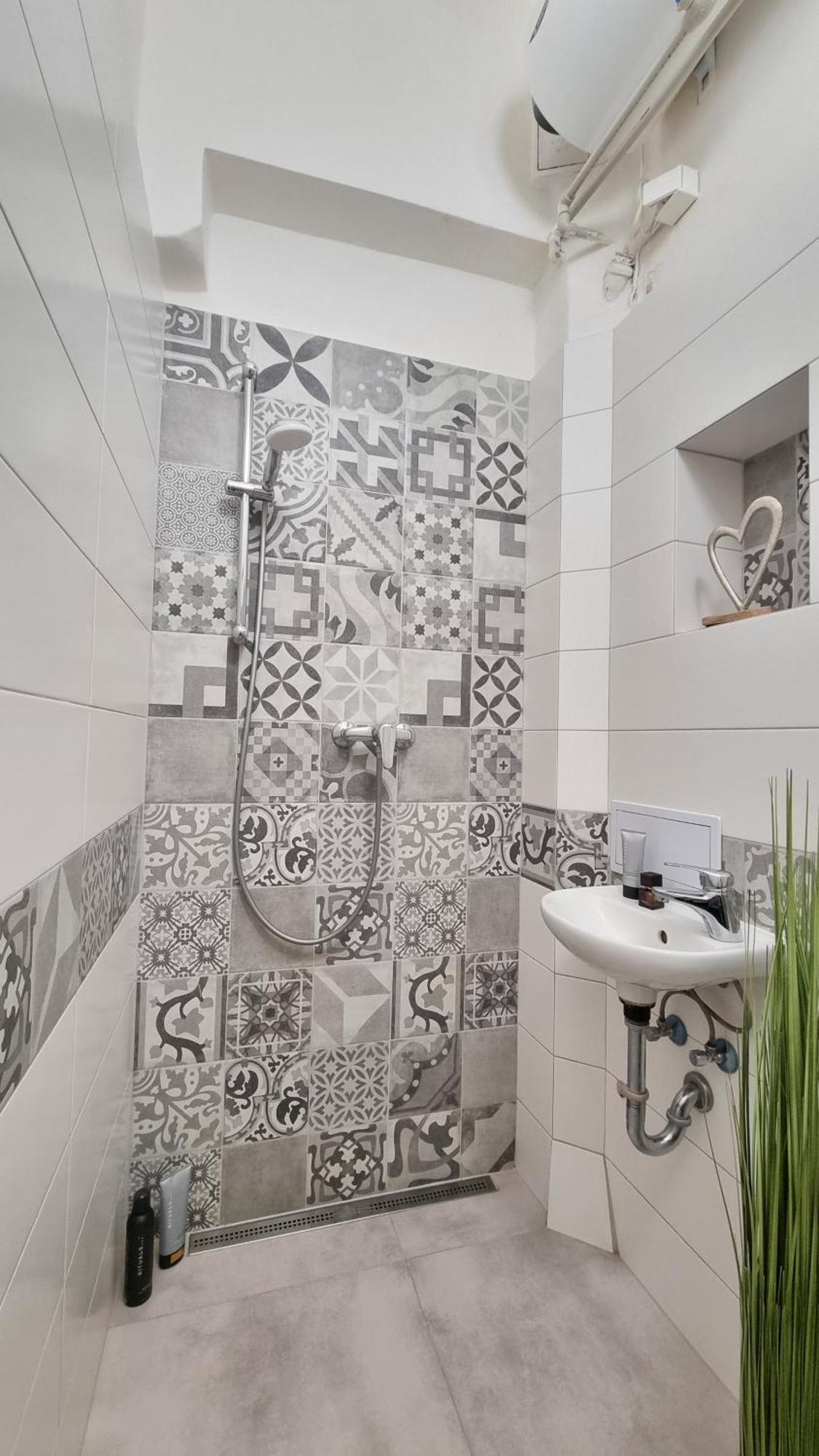 Finnem Rentals Florenc Praag Buitenkant foto