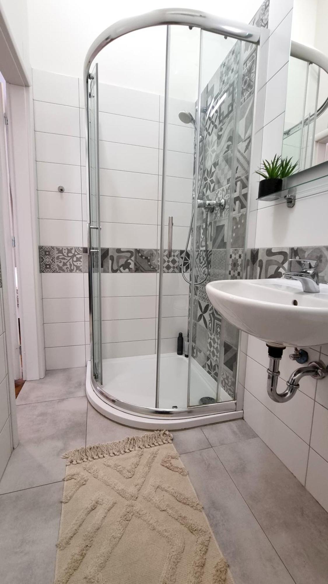 Finnem Rentals Florenc Praag Kamer foto