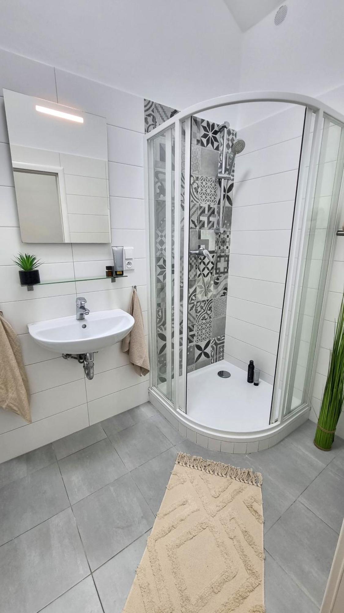 Finnem Rentals Florenc Praag Kamer foto